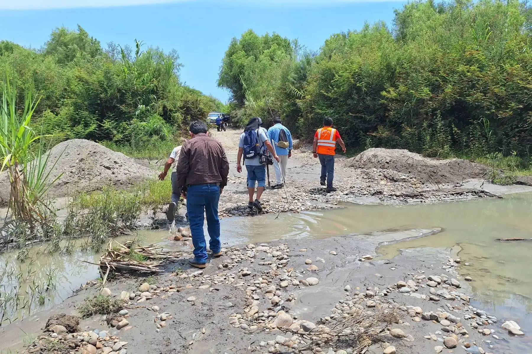 Inspección en cuencas vulnerables ante alteraciones climáticas por El Niño